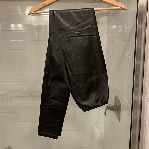 Aritzia Wilfred Free Daria Faux Leather Leggings - Picture 1 of 2